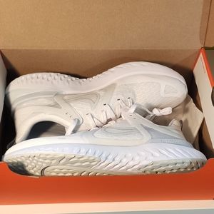 BRAND NEW Nike Legend React 2 (WHITE)